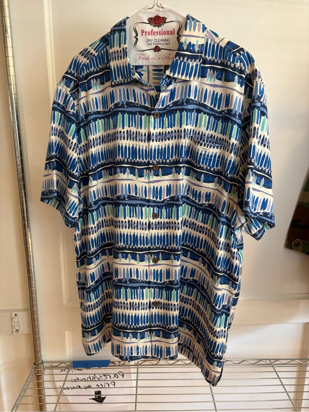 Tommy Bahama Blue and White Patterned Short-Sleeve Button-Down Shirt